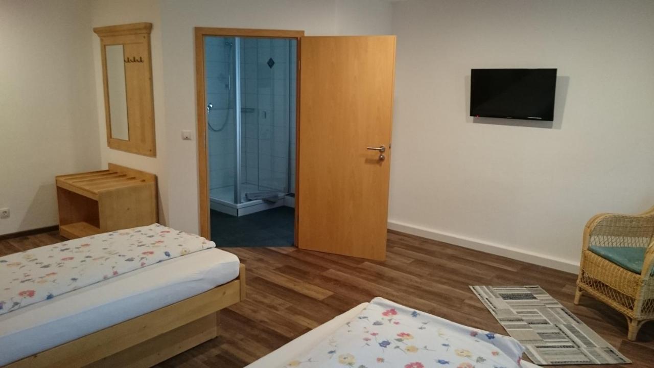 Hotel Mühldorfer Hof Altötting Zimmer foto