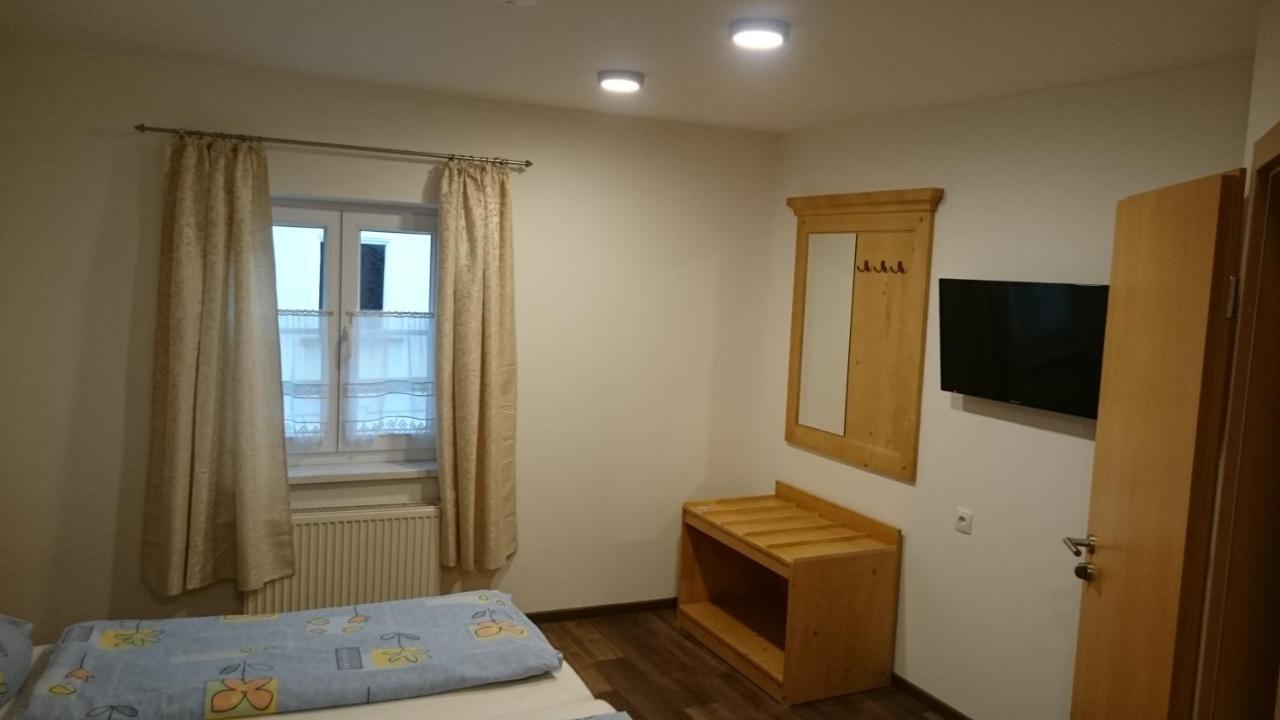 Hotel Mühldorfer Hof Altötting Zimmer foto